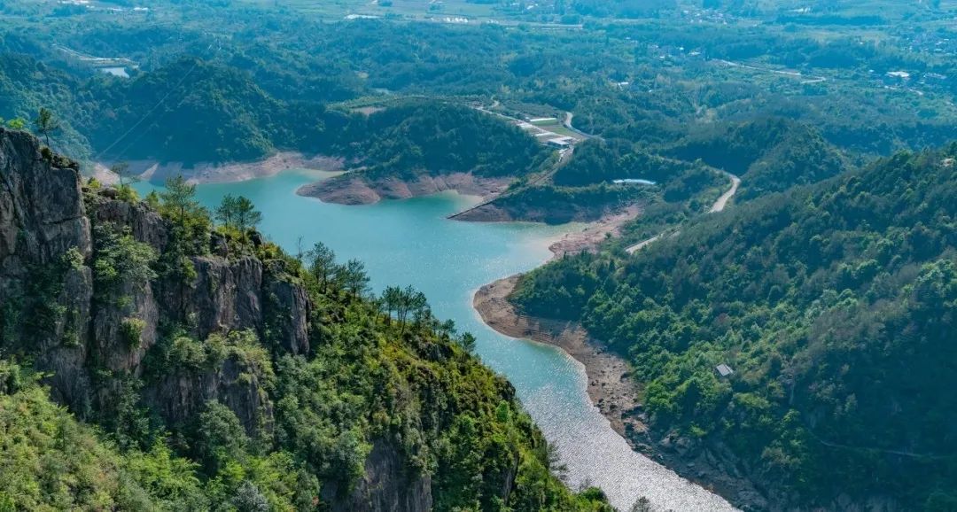 长津湖冬天在哪拍的（电影长津湖的拍摄取景地都是哪）